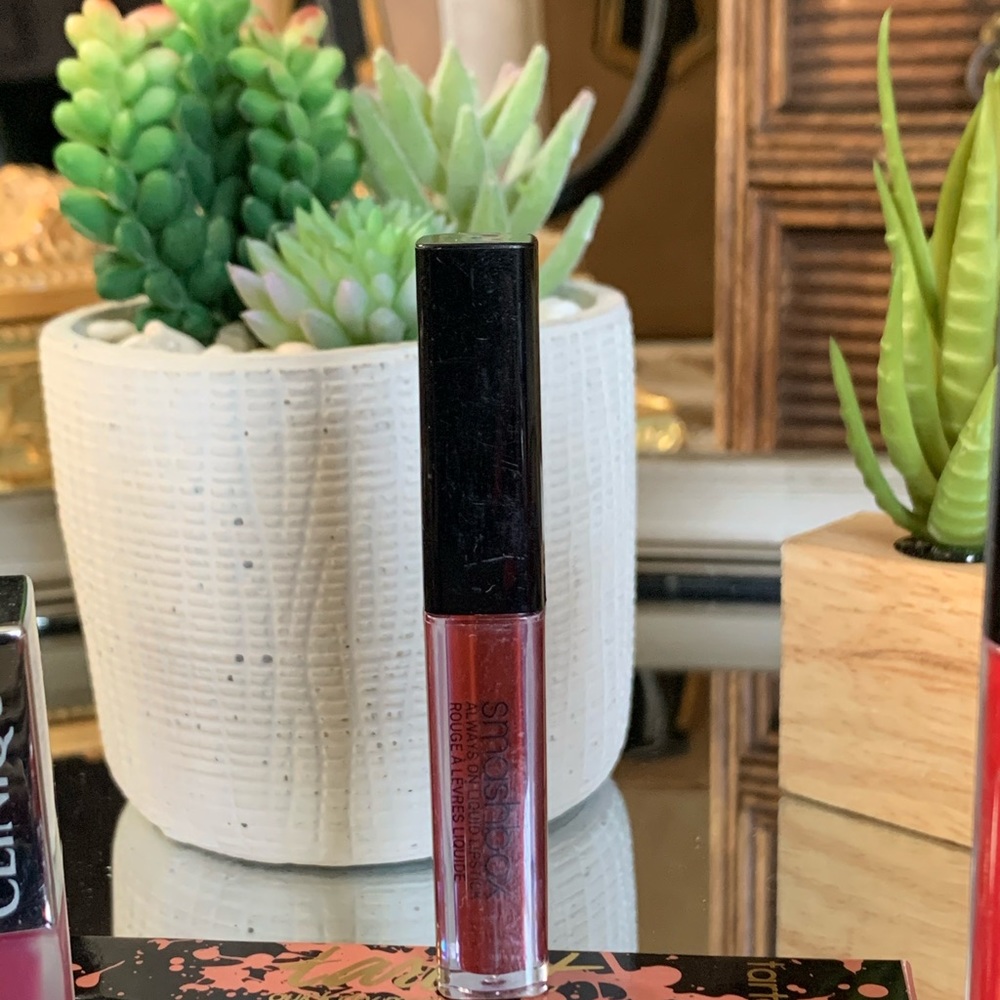 Smashbox Miss Conduct Free with purchase READ